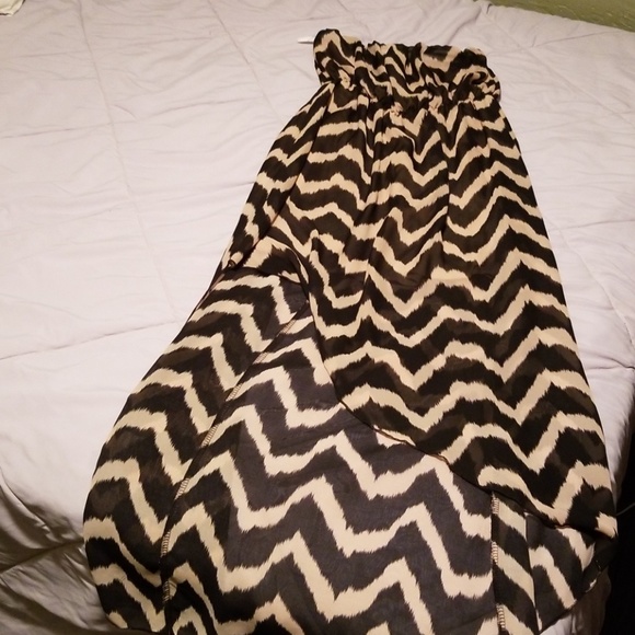 Dress - Picture 1 of 3